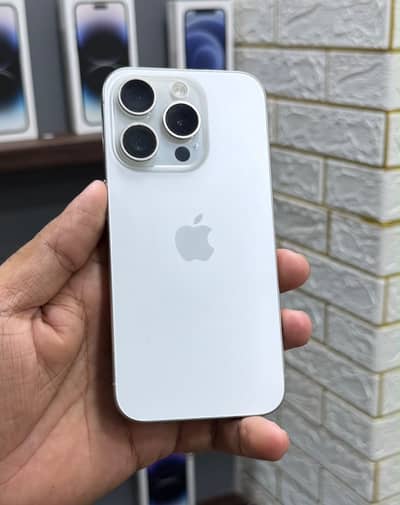 IPhone 15 pro approved 98% helath 10/10 condition