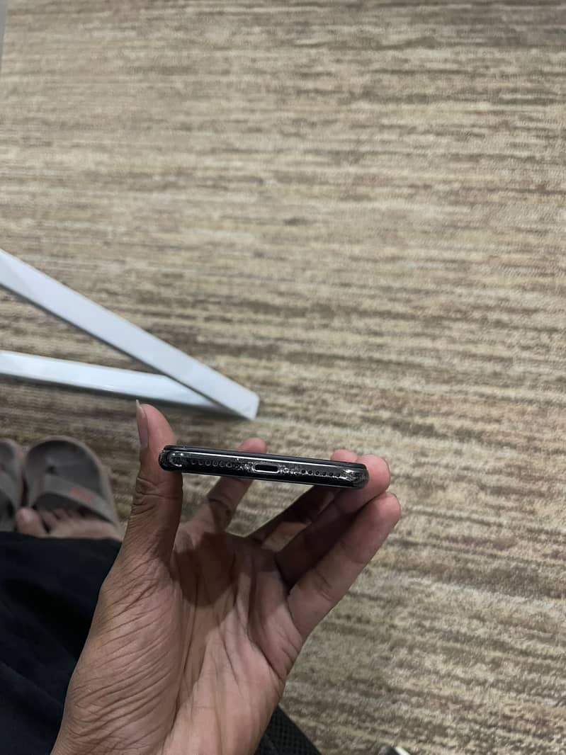 iPhone X 5