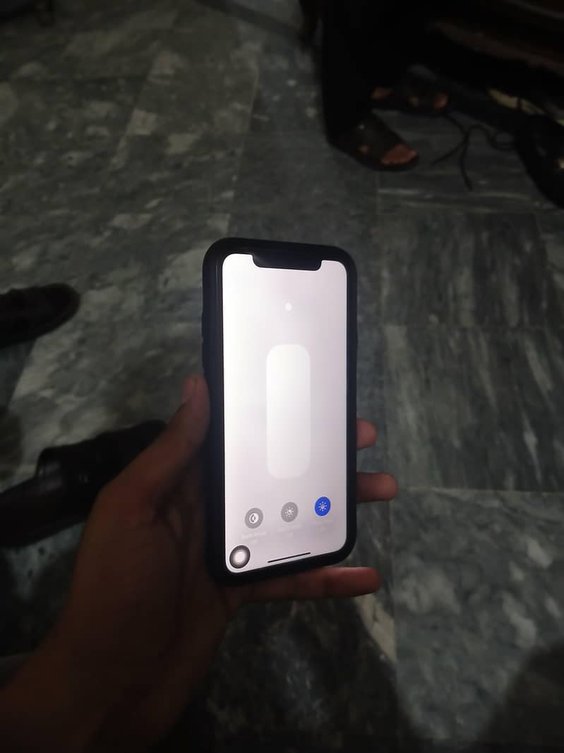 Apple iPhone XR 5