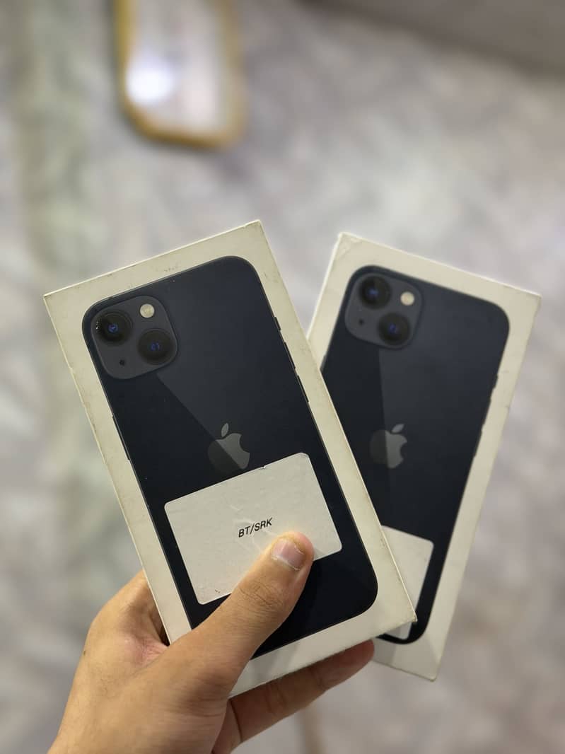 Apple iPhone 13 Box Pack 0