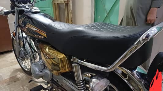 Honda CG-125S Golden Edition