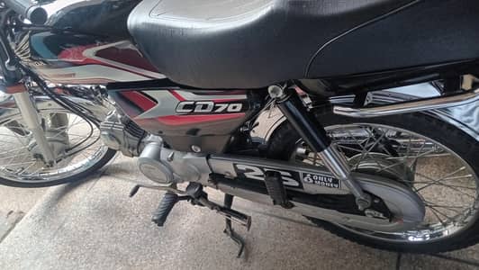 03703905977whtsuphonda70paki25model nmb lga hua ha urgent sale