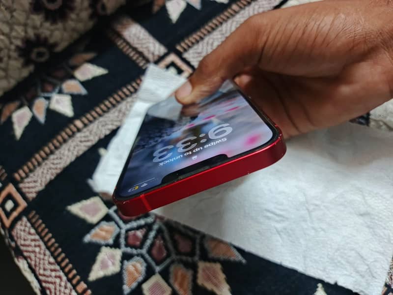 Apple iPhone 13 7