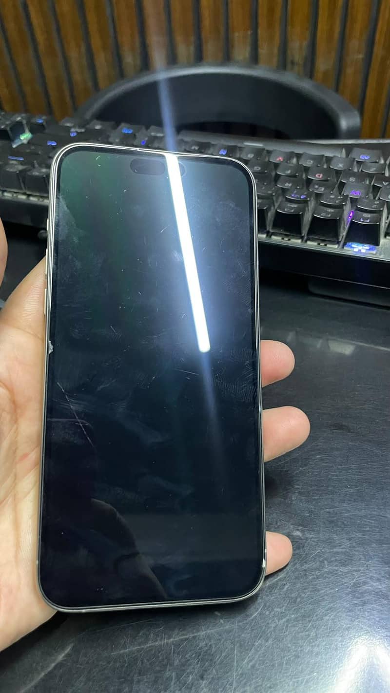 iphone  15 pro max 3