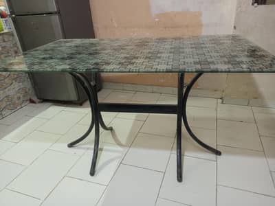urgent sale dining table 6 seater