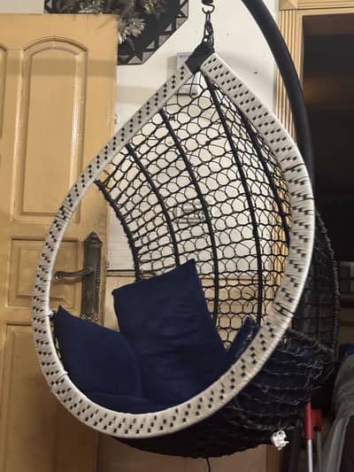 House swing chair
