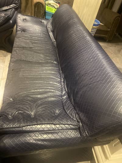 Solid frame sofa set