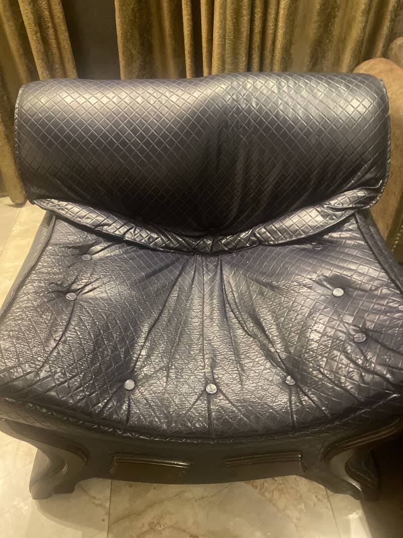 Solid frame sofa set 1