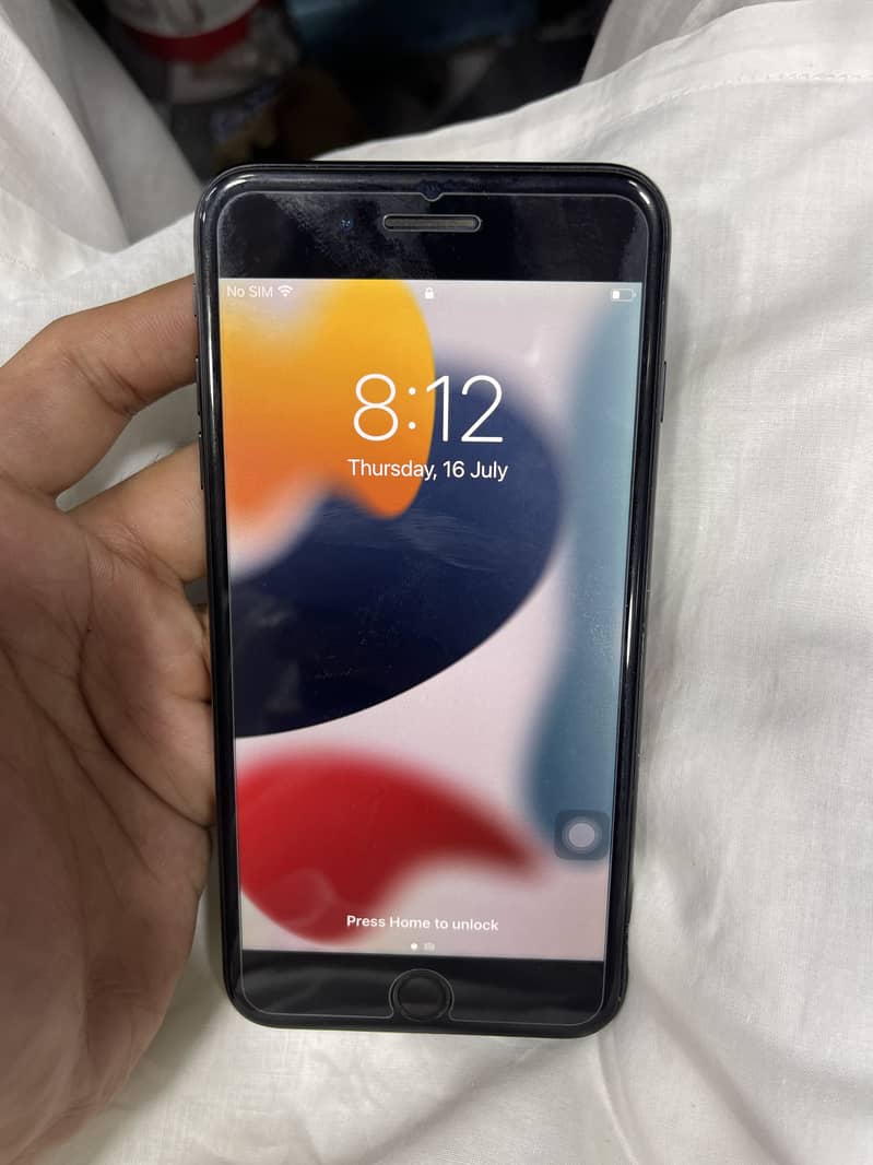 Apple iPhone 7 Plus 1
