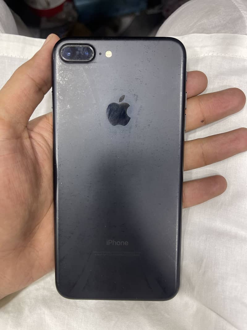 Apple iPhone 7 Plus 4