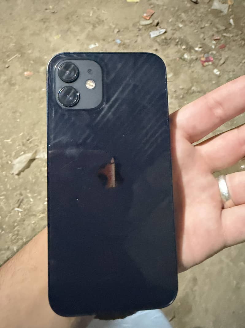 Apple iPhone 12 3