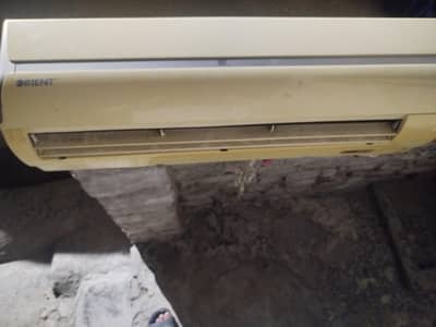 orient 1.5 Ton AC for sale with pipes wires remote