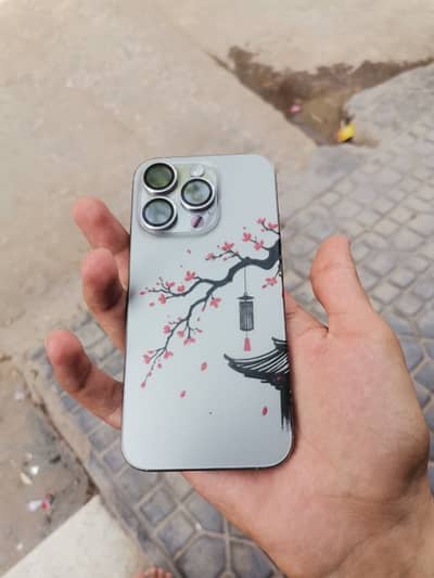 I phone 15 pro 128gb battery health 96% LLA model
