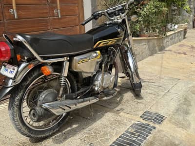 Honda 125 2022 karachi special edition