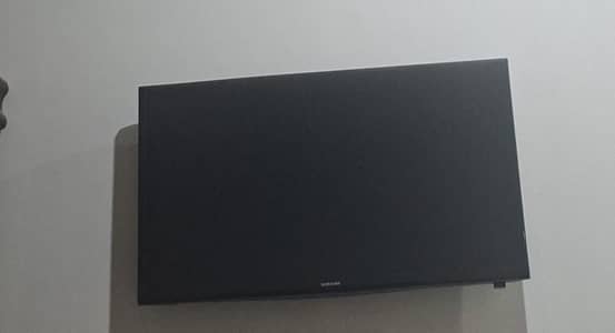 lcd for sale urgent
