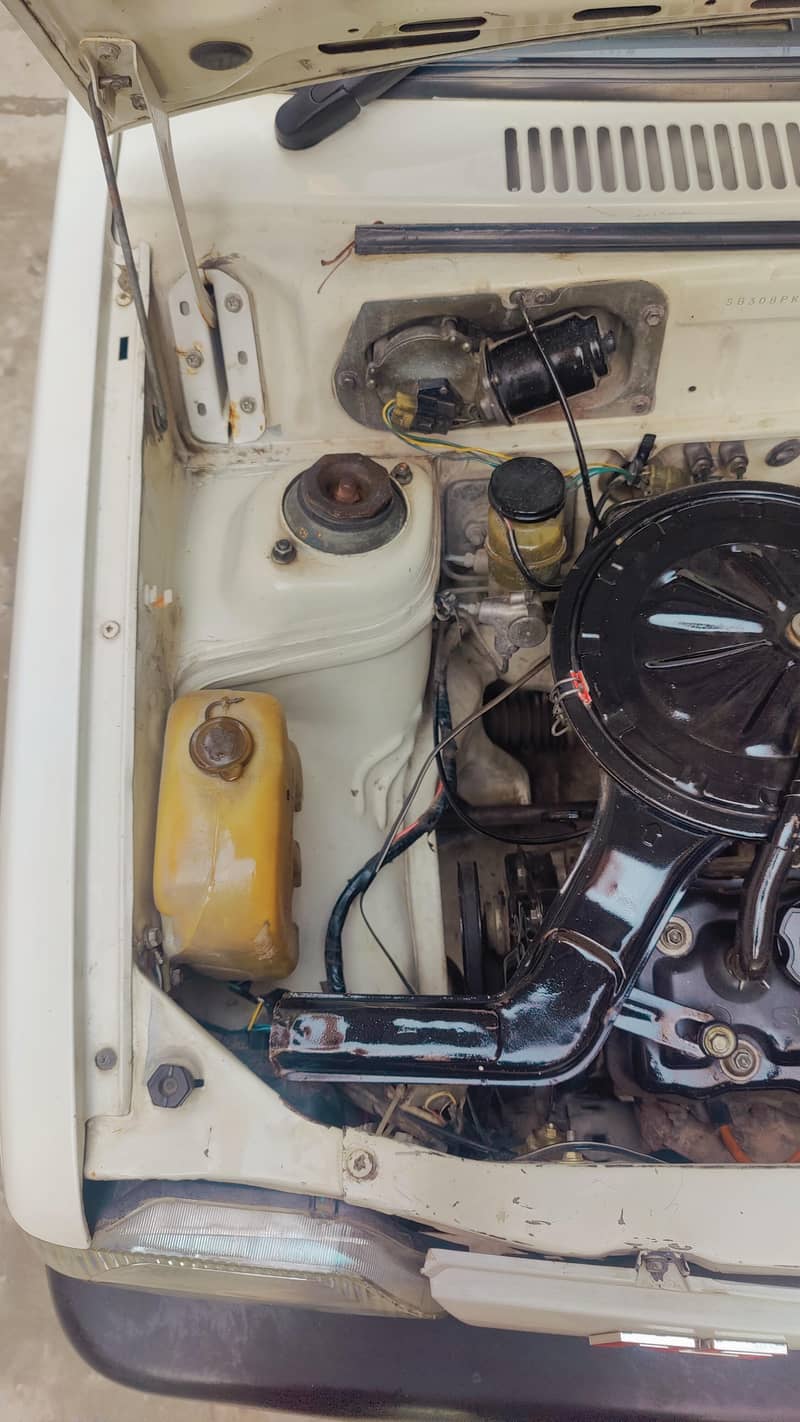 Mehran VX 2001 Model 14