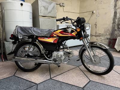 Honda CD 70 2026 sticker 2025 model showroom condition
