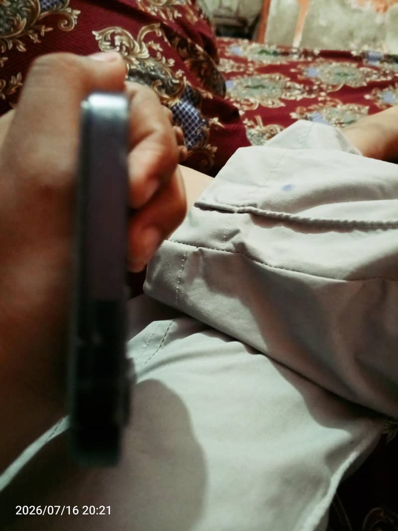 Apple iPhone 12 3