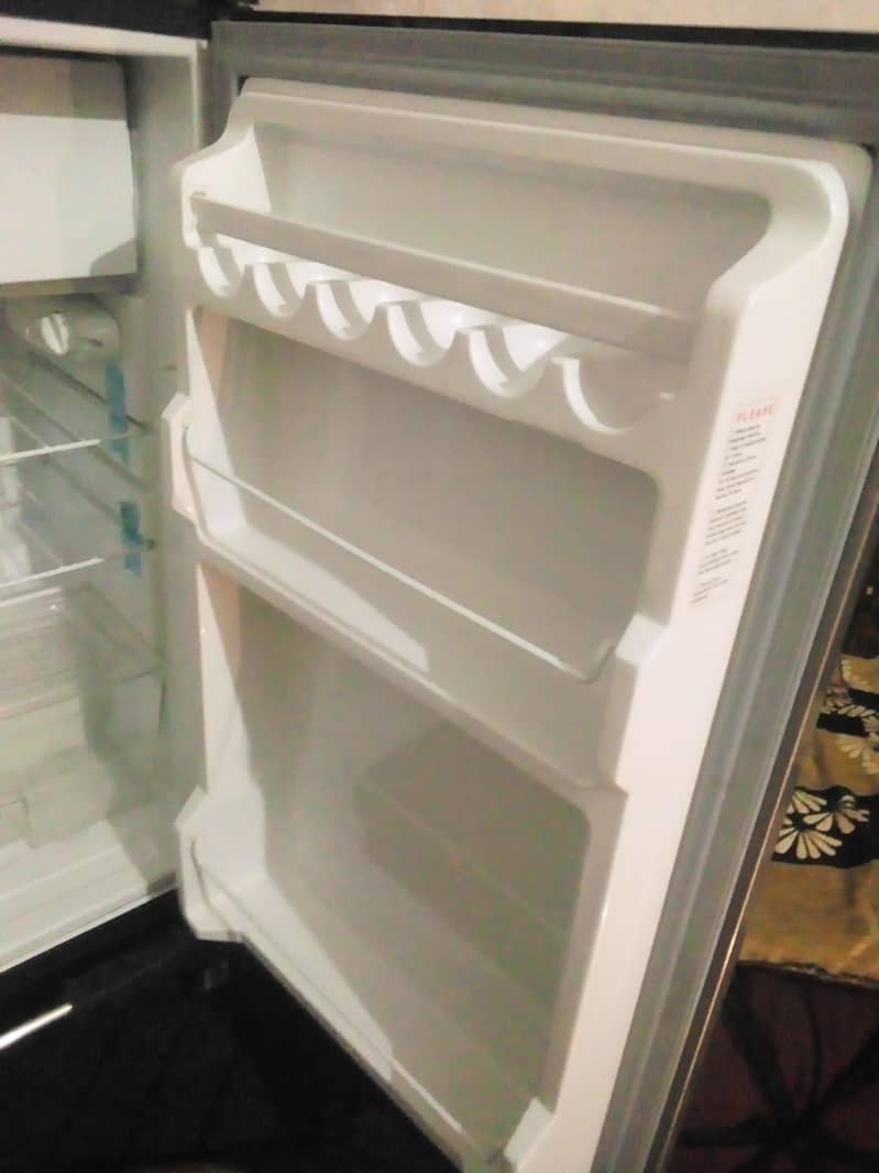 dawlance mini refrigrator 2