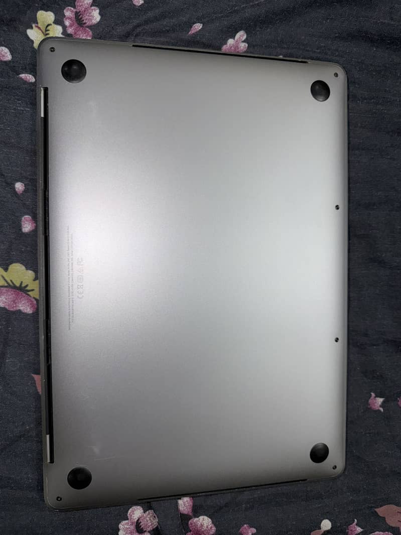 Macbook pro 2017 3