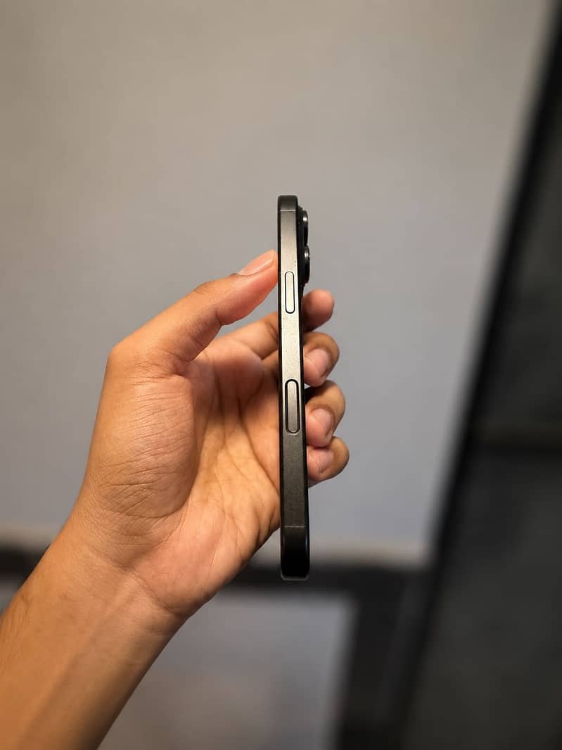 IPhone 16 Pro 1
