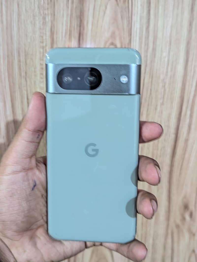 Google Pixel 8 1