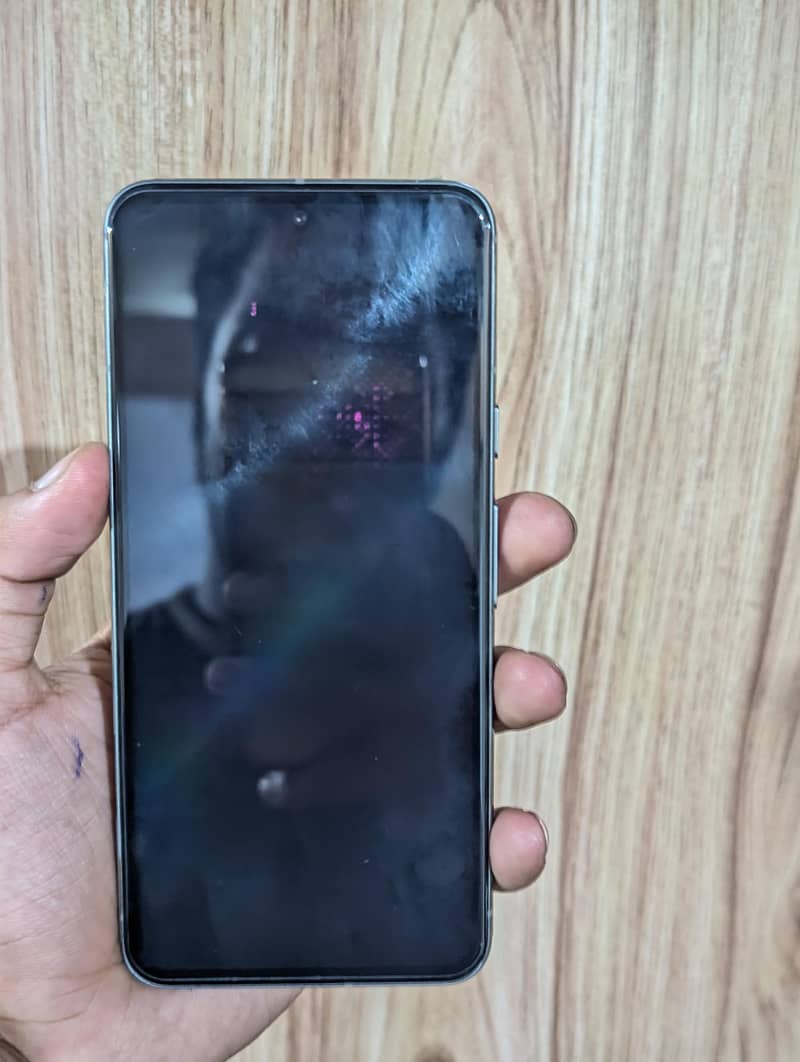 Google Pixel 8 2