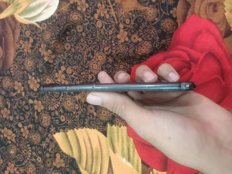 Apple iPhone 7 Plus 2