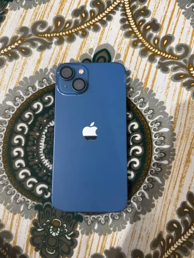 Apple iPhone 13