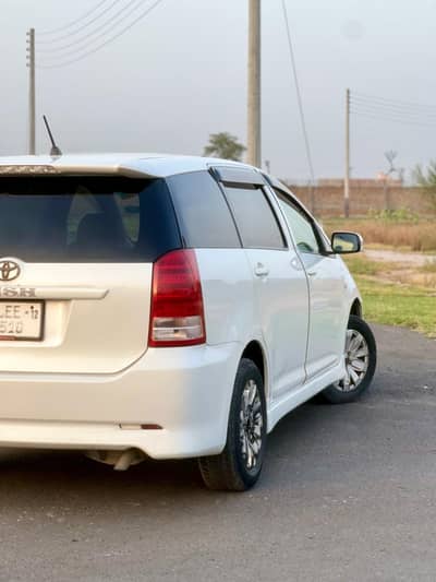 Toyota Wish 2012
