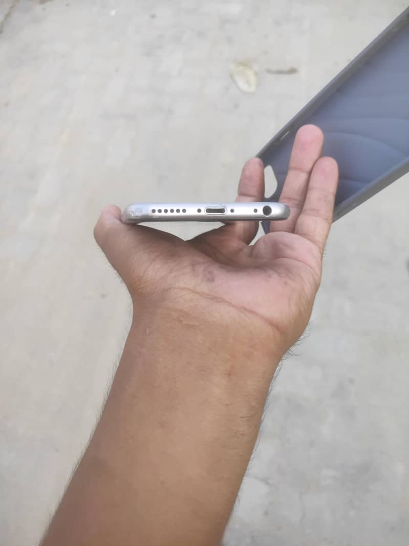 Apple iPhone 6 2