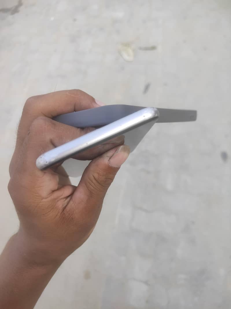 Apple iPhone 6 3
