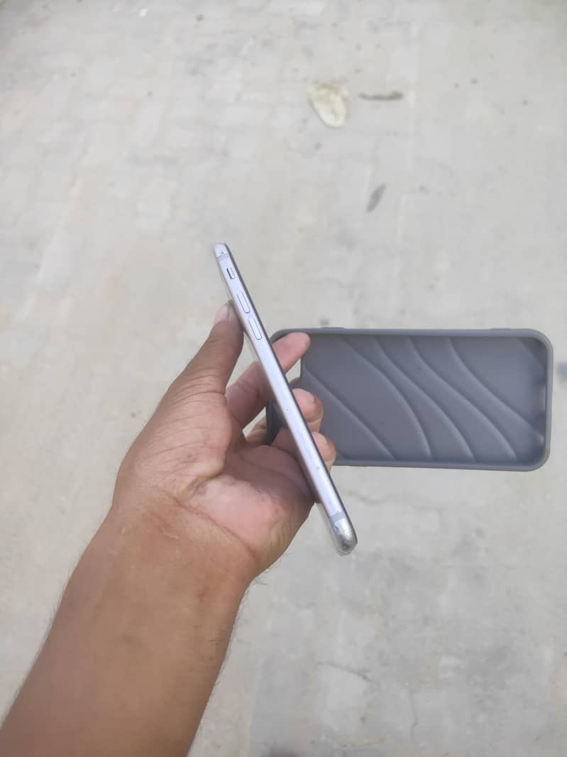 Apple iPhone 6 5