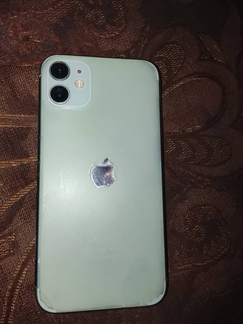 Apple iPhone 11 4