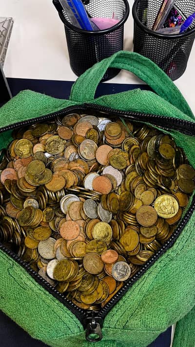 Worldwide Coins  6000 per kg