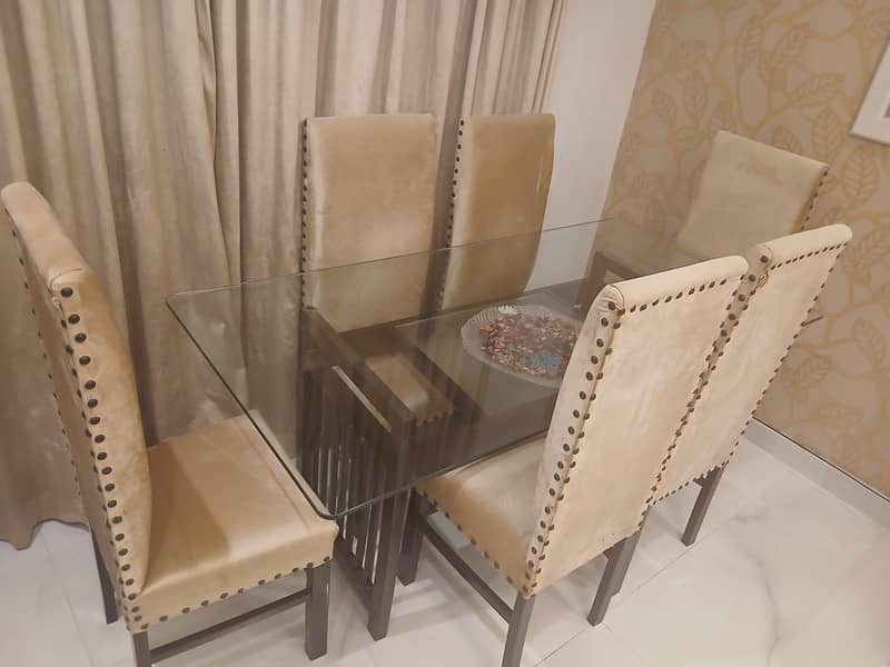 dining table 0