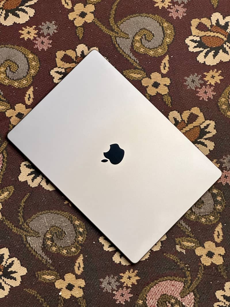 MacBook Pro M1 1