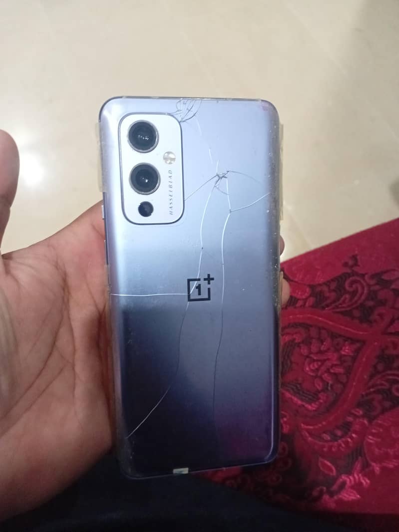 One Plus 9 5G 1