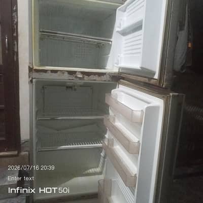 Dawlance Double Door Refrigerator Medium Size For Sale (Used)