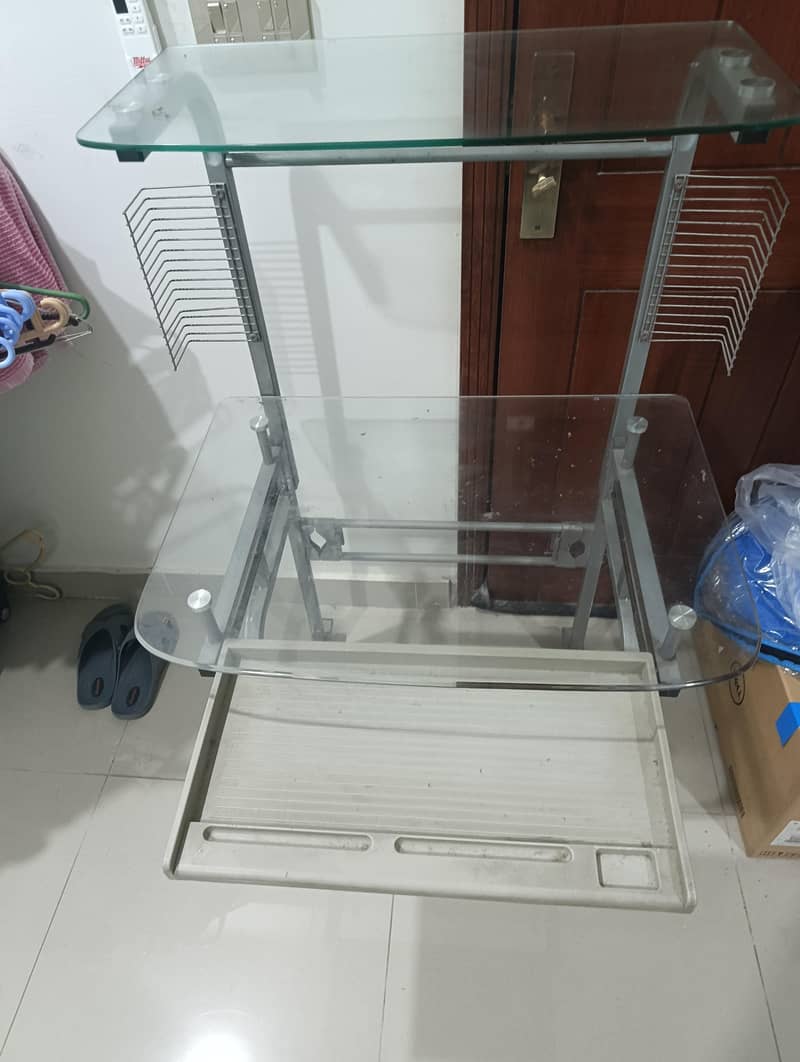 computer trolley 1