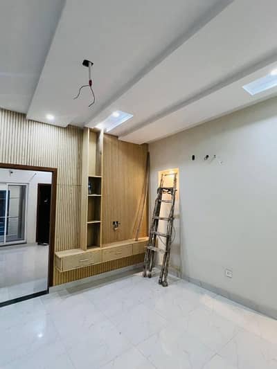 5 Marla Triple Story House For Sale