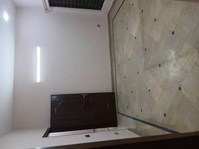 uper portion available for rent in allama iqbal town lahore