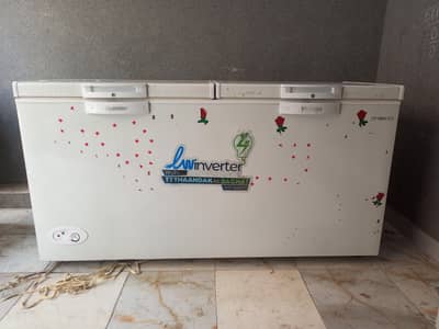 waves 2 door deep freezer 2 month use new condition