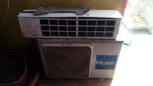 good condition me hai. gas lock hai Kam use hoa hai Kise chai rabta kar