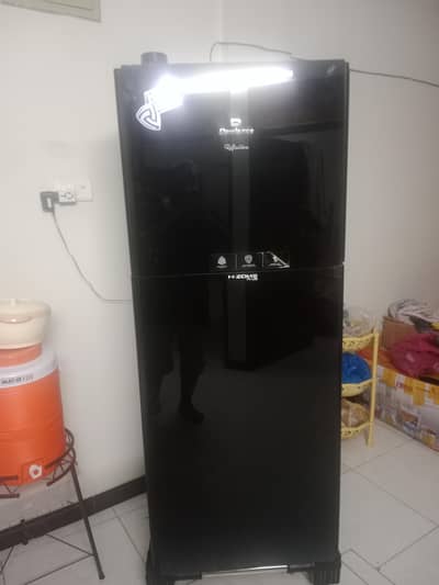 Dawlance 15 cf REF 9188WB Black Glass Reflection finish