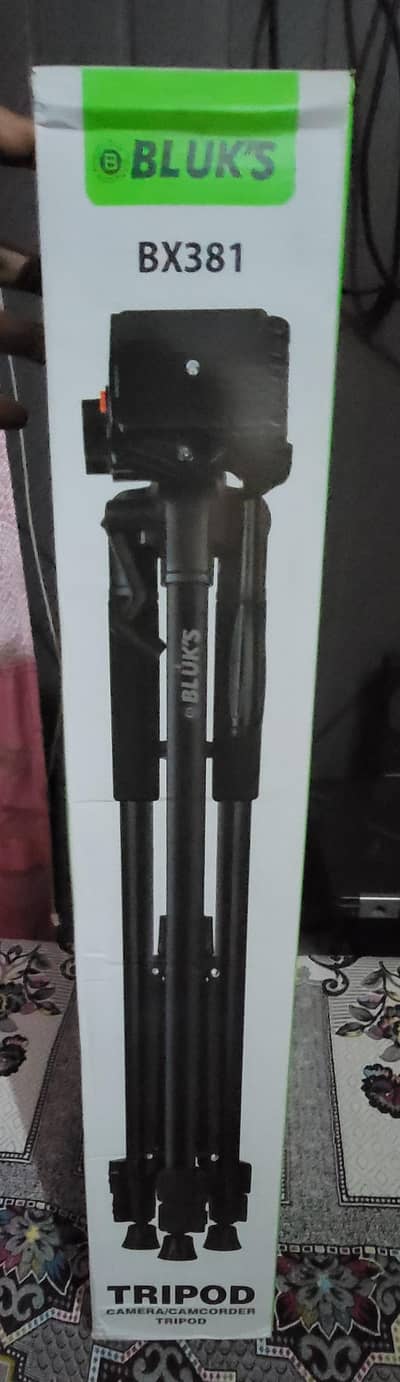 Bluk's Tripod BX381