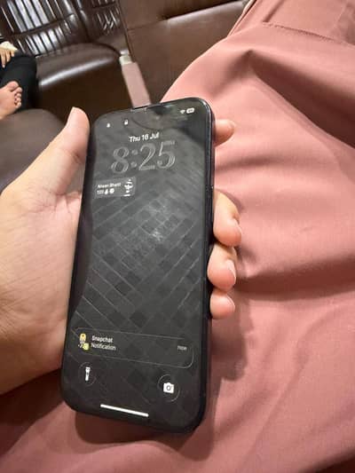 Apple iPhone 16
