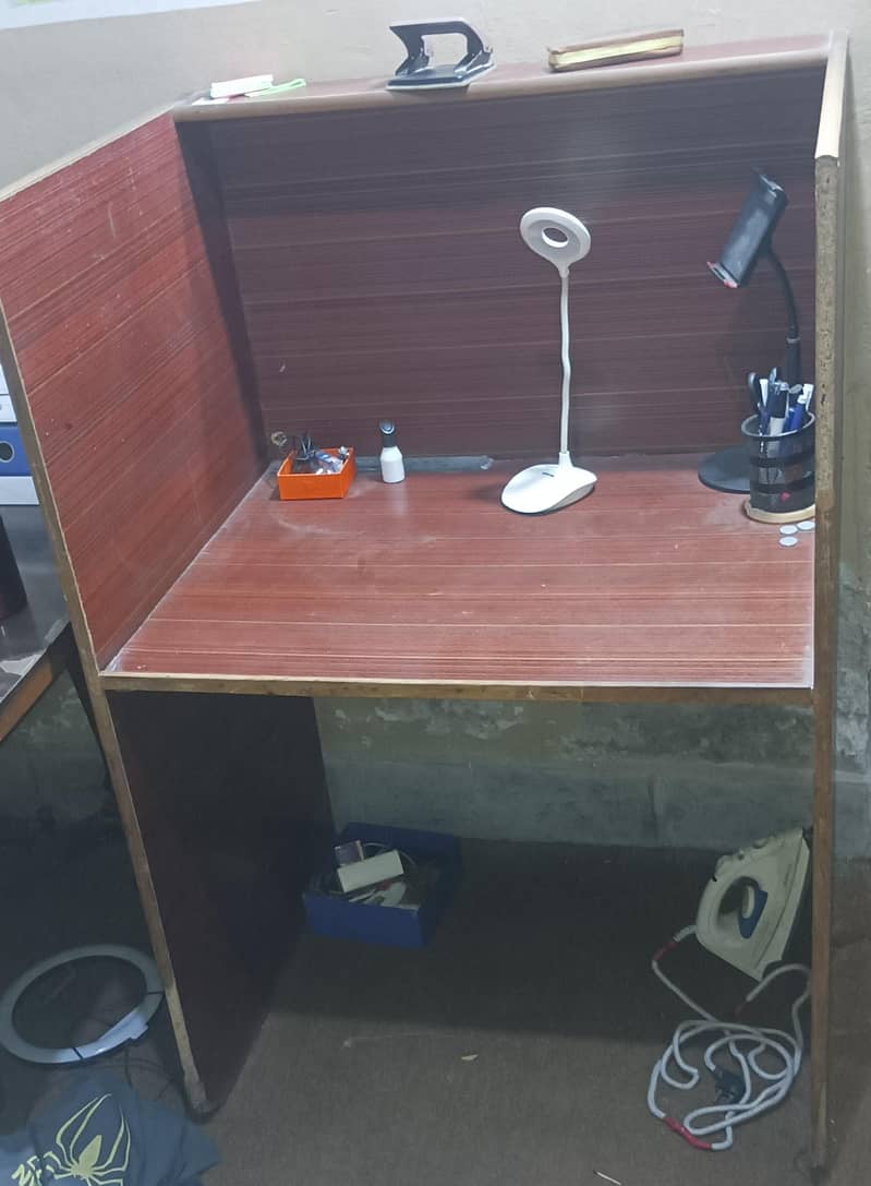 Study Table 0