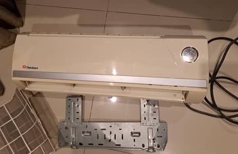 Dawlance 1 ton Non-inverter