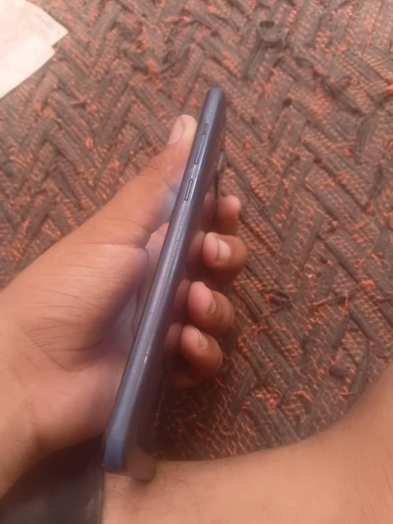 Xiaomi Redmi Note 9 7